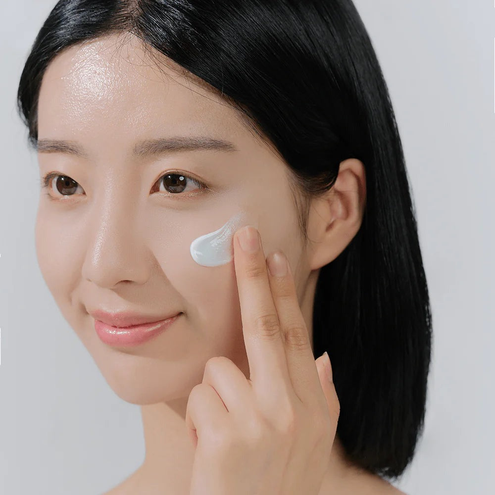 SKIN1004 - Madagascar Centella Hyalu-Cica Water-Fit Sun Serum Jumbo 100ml