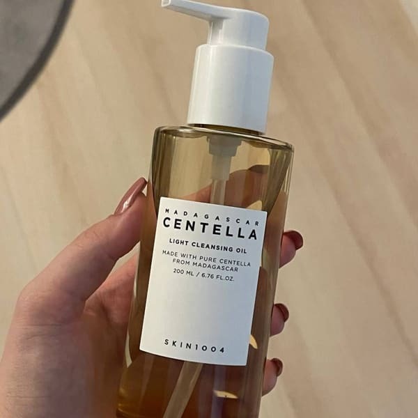 SKIN1004 - Madagascar Centella Light Cleansing Oil 200ml